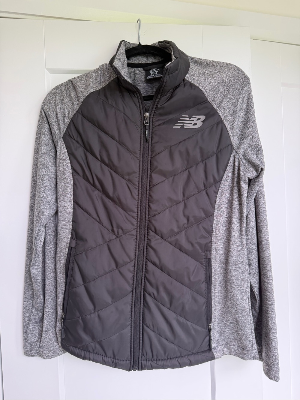 New Balance Women’s Gray Quilted Hybrid Puffer Jacket